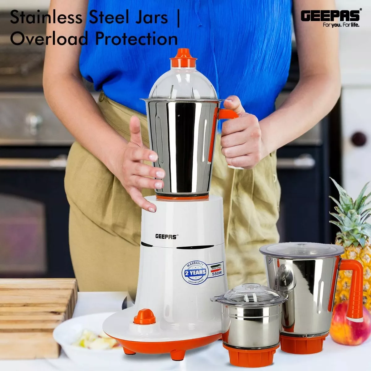 Geepas 750W 3-in-1 Mixer Grinder - Multifunctional Grinder with Stainless  Steel Jars & Blades - 3 Speed, Safety Twist Lock - Perfect for Dry & Wet  Fine Grinding Mixing Juicing - 2 Year Warranty